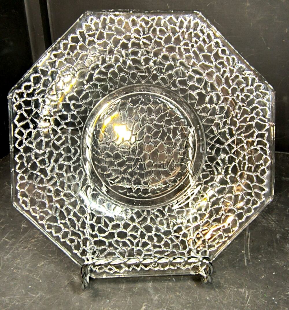 2058.  Clear By Cracky Octagonal 6 Inch Bread Plate LE Smith 1930s Crackle Style
